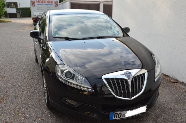 Gebraucht Lancia Delta 120 PS (88 kW) 2008 Schwarz metallic Kleinwagen