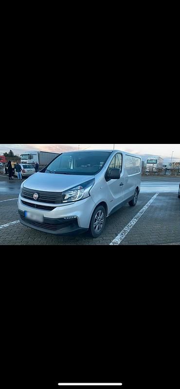 Gebraucht Fiat Talento 125 PS (91 kW) 2016 Silber Van / Kleinbus