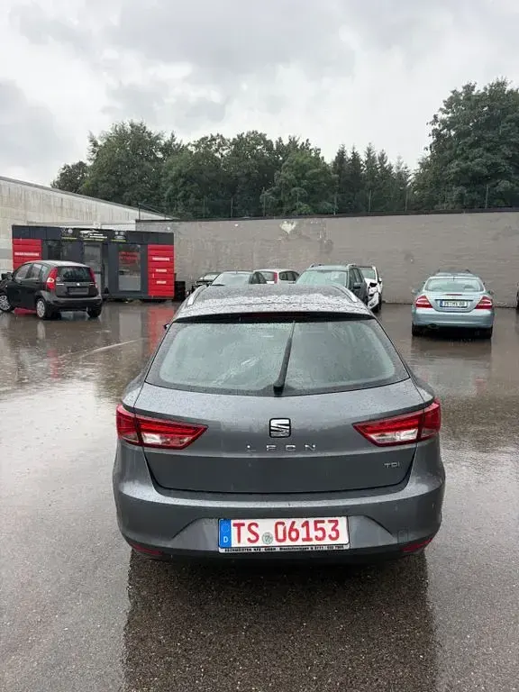 Gebraucht Seat Leon ST Style 105 PS (77 kW) 2014 Grau Kombi