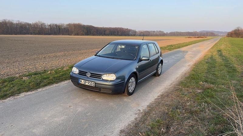 Gebraucht VW Golf IV Pacific 101 PS (74 kW) 2003 Blau Limousine