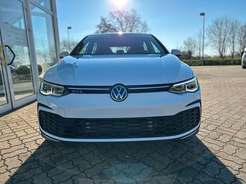Gebraucht VW Golf VIII GTE 150 PS (110 kW) 2022 Pure white Limousine