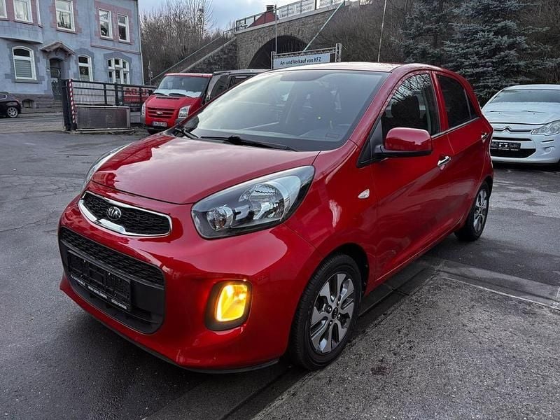 Rot Gebraucht 2016 Kia Picanto DREAM-TEAM Edition Kleinwagen | 6.450 € (Guter Preis) - Bild 1/4