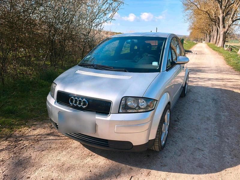 Second-hand Audi A2 75 CP (55 kW) 2001 Argintiu Hatchback