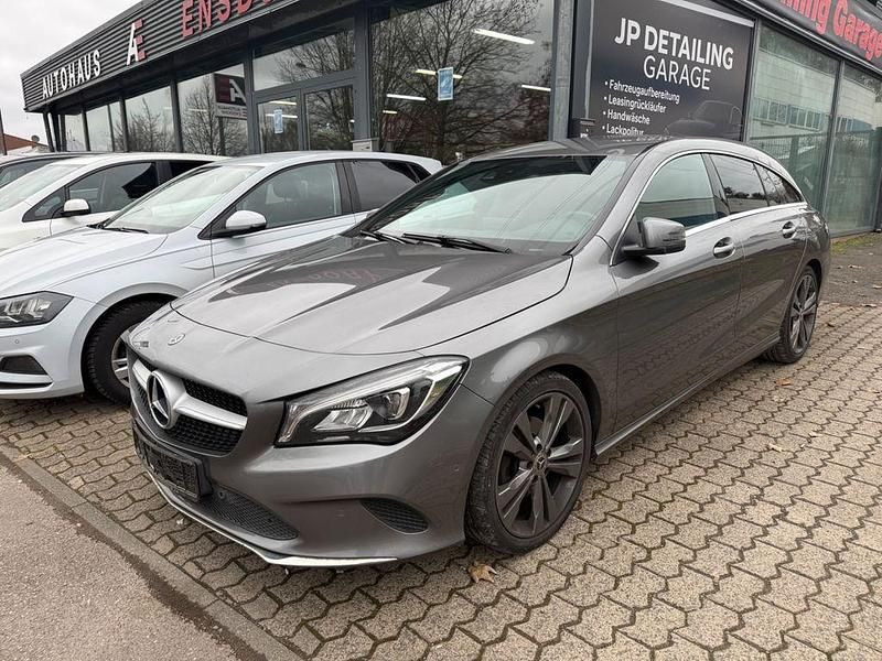 Gebraucht Mercedes CLA200 156 PS (114 kW) 2017 Grau Limousine