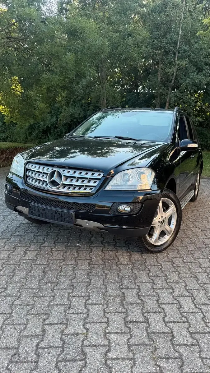 Gebraucht Mercedes ML350 272 PS (200 kW) 2006 Schwarz SUV