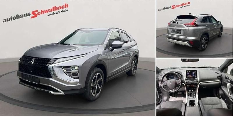 Platinumgrau Gebraucht 2022 Mitsubishi Eclipse Cross Plus SUV | 19.990 € (Superpreis) - Bild 1/4