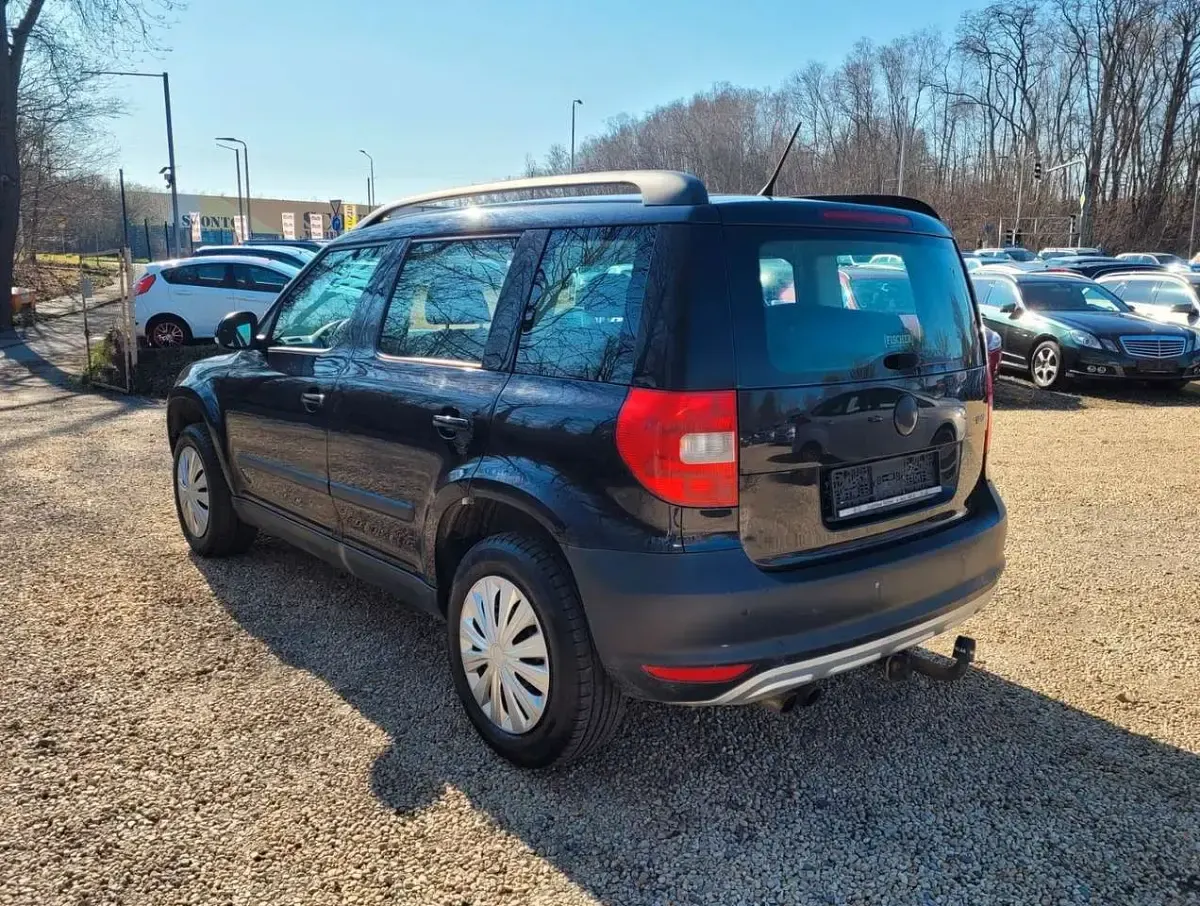 Gebraucht Skoda Yeti Ambition 160 PS (117 kW) 2011 Schwarz SUV
