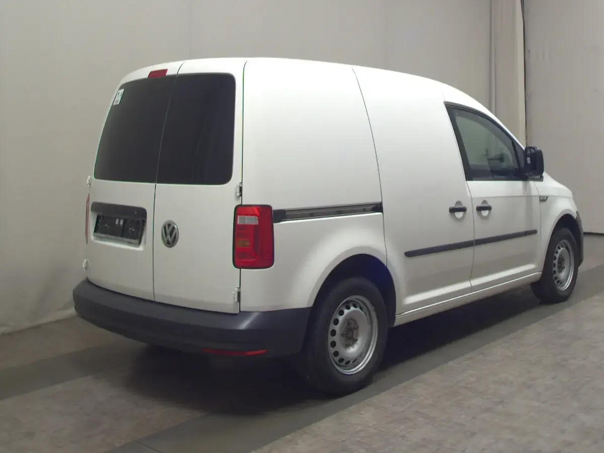 Gebraucht VW Caddy 102 PS (75 kW) 2021 Candyweiß Van / Kleinbus