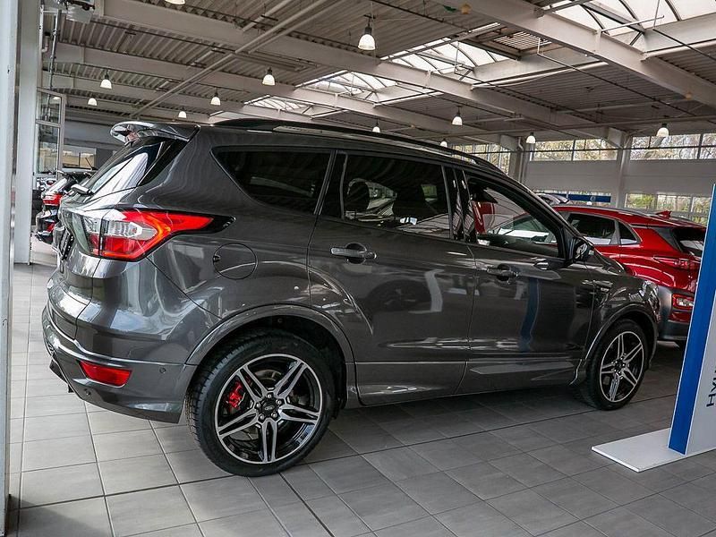 Gebraucht Ford Kuga ST-Line 150 PS (110 kW) 2019 Grau SUV