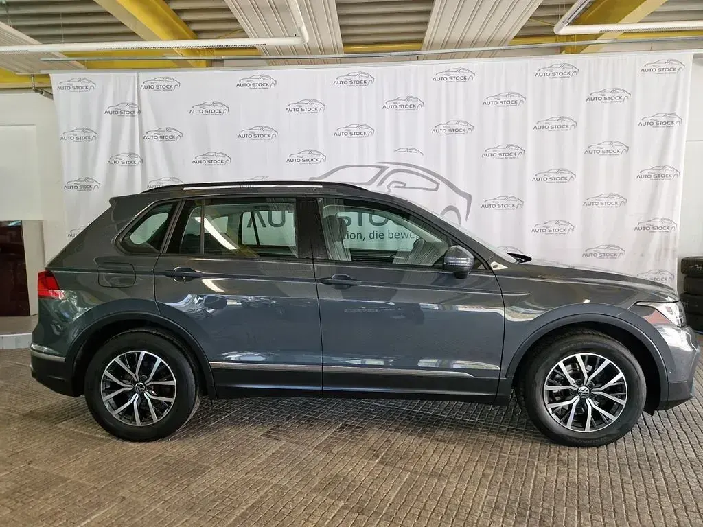 Gebraucht VW Tiguan Life 150 PS (110 kW) 2022 Grau SUV
