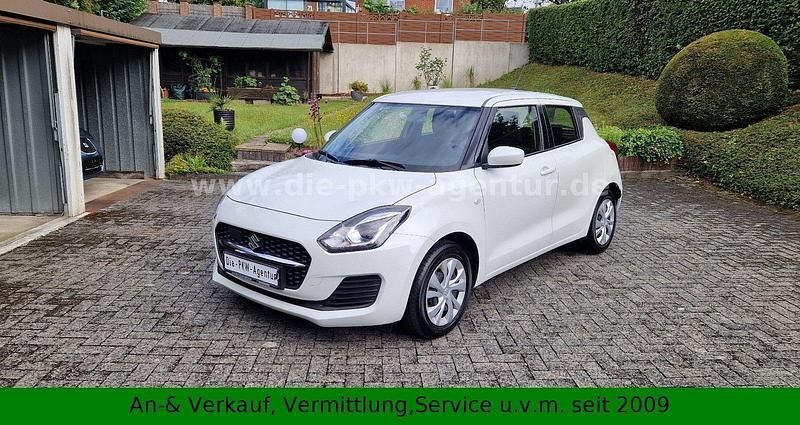 Weiß Gebraucht 2021 Suzuki Swift Comfort Kleinwagen | 10.990 € (Superpreis) - Bild 1/4