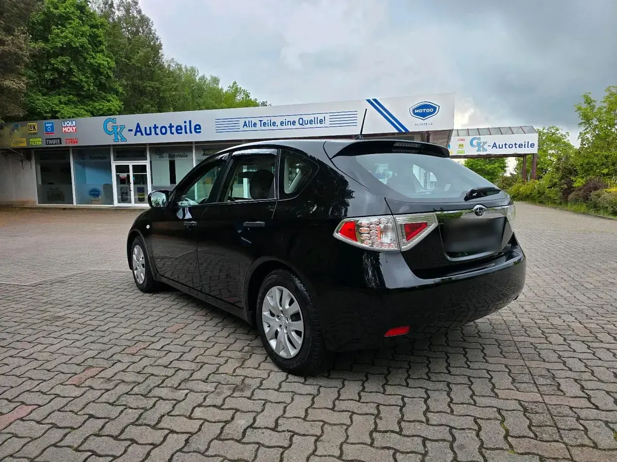 Gebraucht Subaru Impreza 107 PS (78 kW) 2009 Schwarz Kleinwagen