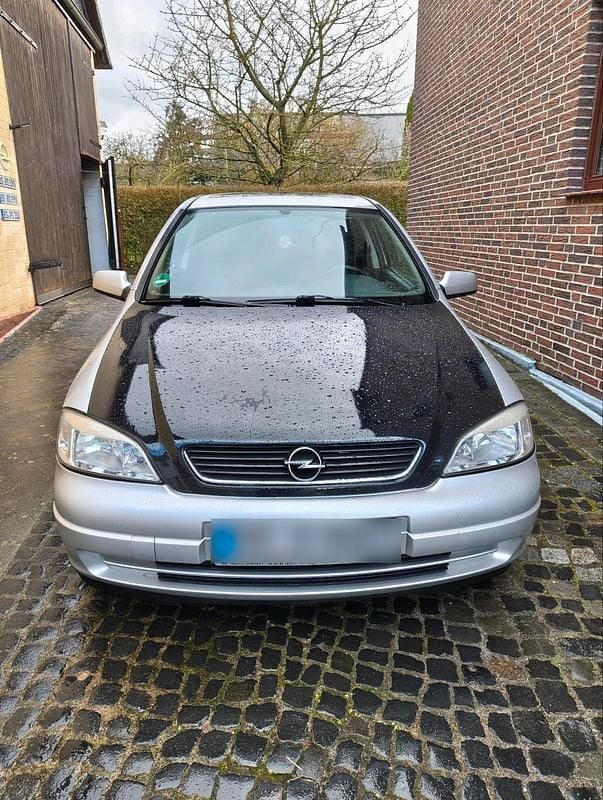 Gebraucht Opel Astra 85 PS (62 kW) 2001 Silber Coupé