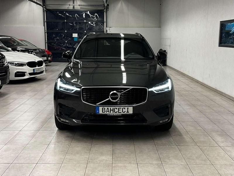 Gebraucht Volvo XC60 R-Design 235 PS (172 kW) 2020 Grau SUV