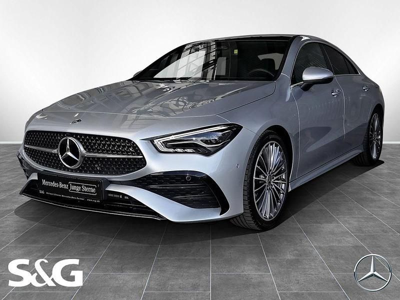 Metalliclack hightechsilber Gebraucht 2024 Mercedes CLA200 AMG Coupé | 38.900 € (Etwas zu teuer) - Bild 1/4