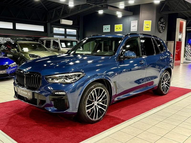 Phytonicblau metallic Gebraucht 2019 BMW X5 M Sport SUV | 42.990 € (Fairer Preis) - Bild 1/4