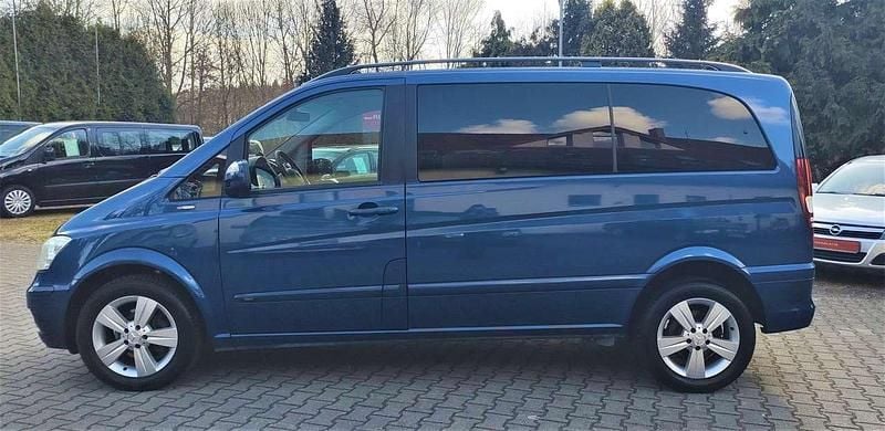 Gebraucht Mercedes Viano 163 PS (119 kW) 2012 Blau Van / Kleinbus