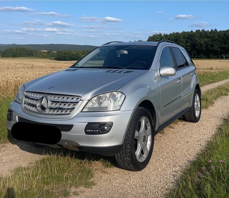 Silber Gebraucht 2007 Mercedes ML320 SUV | 8.000 € (Guter Preis) - Bild 1/4
