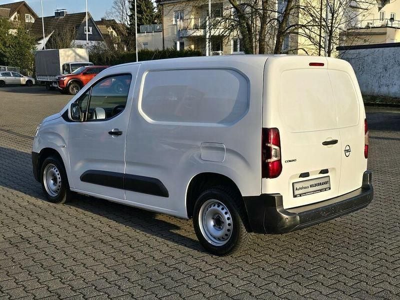 Gebraucht Opel Combo Edition 110 PS (80 kW) 2021 Weiß Van / Kleinbus