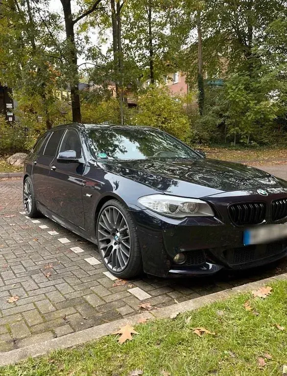 Gebraucht BMW 530 Performance 258 PS (189 kW) 2011 Blau Kombi
