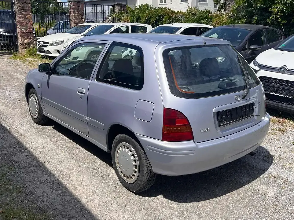 Gebraucht Toyota Starlet 75 PS (55 kW) 1998 Other Kleinwagen