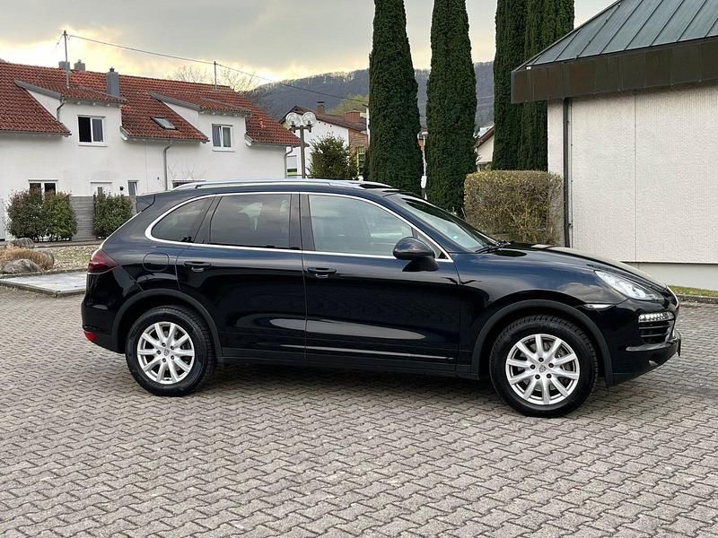 Gebraucht Porsche Cayenne 239 PS (175 kW) 2010 Schwarz SUV