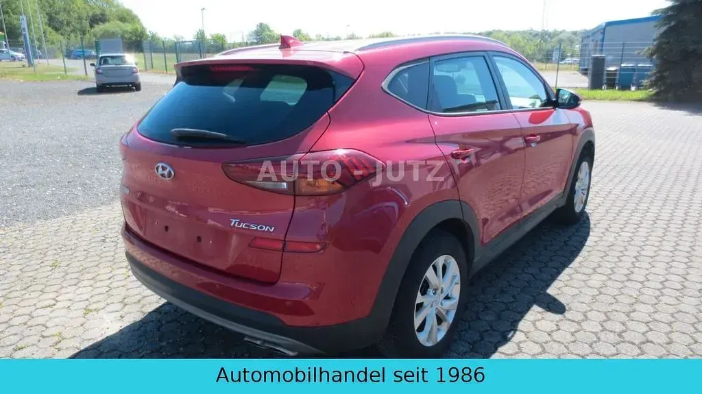 Gebraucht Hyundai Tucson Trend 116 PS (85 kW) 2020 Rot SUV