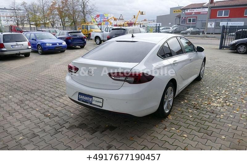 Gebraucht Opel Insignia Sport 136 PS (100 kW) 2018 Weiß Limousine
