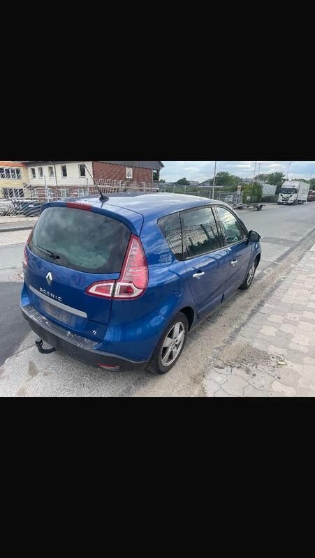 Blau Gebraucht 2009 Renault Mégane GrandTour Kombi | 1.550 € - Bild 1/4