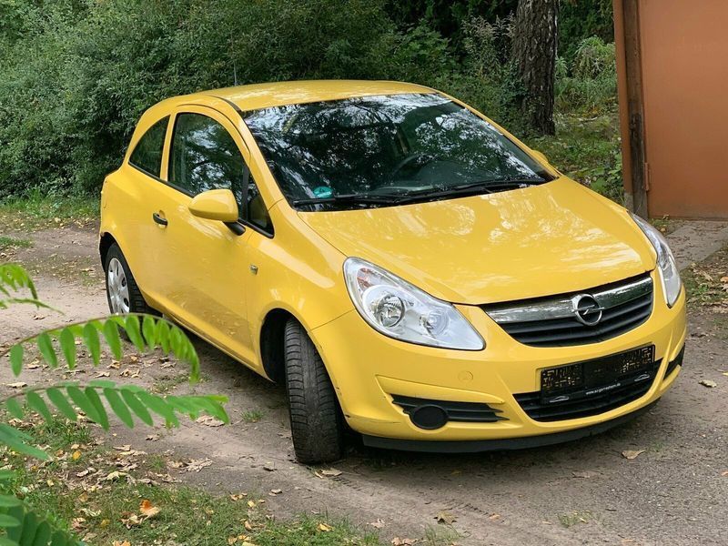 Verkauft Opel Corsa D Gelb 2 Hand Halb Gebraucht 08 210 000 Km In Spandau