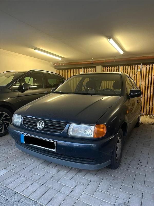 Gebraucht VW Polo 60 PS (44 kW) 1998 Blau Kleinwagen