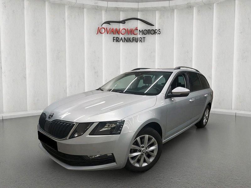 Silber Gebraucht 2019 Skoda Octavia Ambition Kombi | 12.050 € (Superpreis) - Bild 1/4