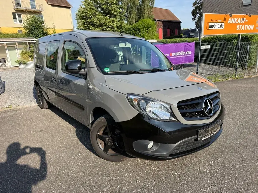 Gebraucht Mercedes Citan 109 90 PS (66 kW) 2018 Grau Van / Kleinbus