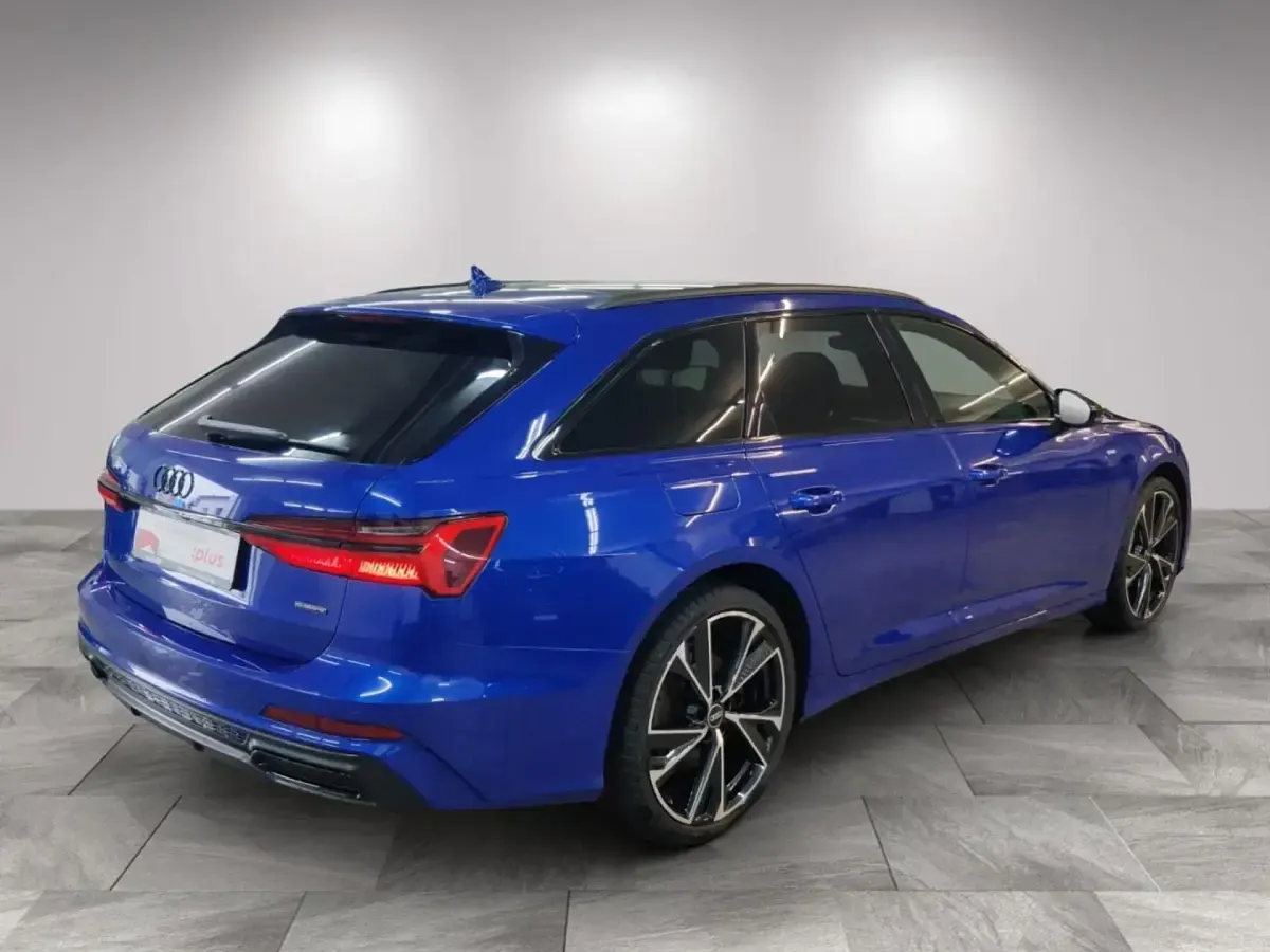 Gebraucht Audi A6 Sport 265 PS (194 kW) 2022 Ultrablau metallic Kombi