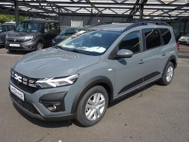 Gebraucht Dacia Jogger Expression 110 PS (80 kW) 2024 Grau Van / Kleinbus