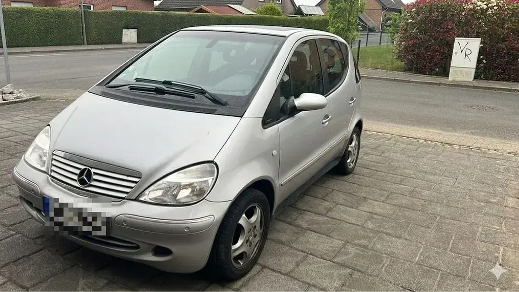 Gebraucht Mercedes A160 Avantgarde 102 PS (75 kW) 2002 Silber Van / Kleinbus