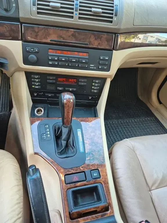 Gebraucht BMW 523 170 PS (125 kW) 1997 Grün Limousine