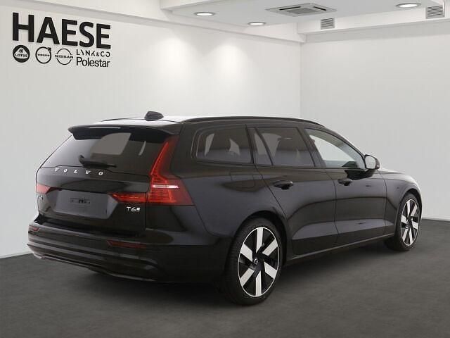 Gebraucht Volvo V60 Ultra 398 PS (292 kW) 2024 Onyx black / metallic Kombi