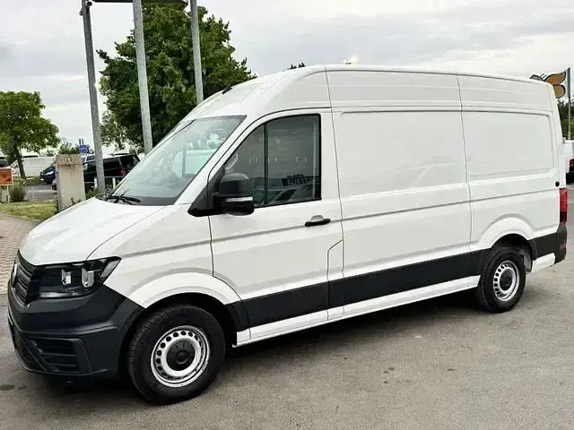 Gebraucht VW Crafter 140 PS (102 kW) 2024 Weiß Van