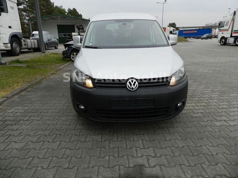 Gebraucht VW Caddy Trendline 102 PS (75 kW) 2012 Silber Van / Kleinbus
