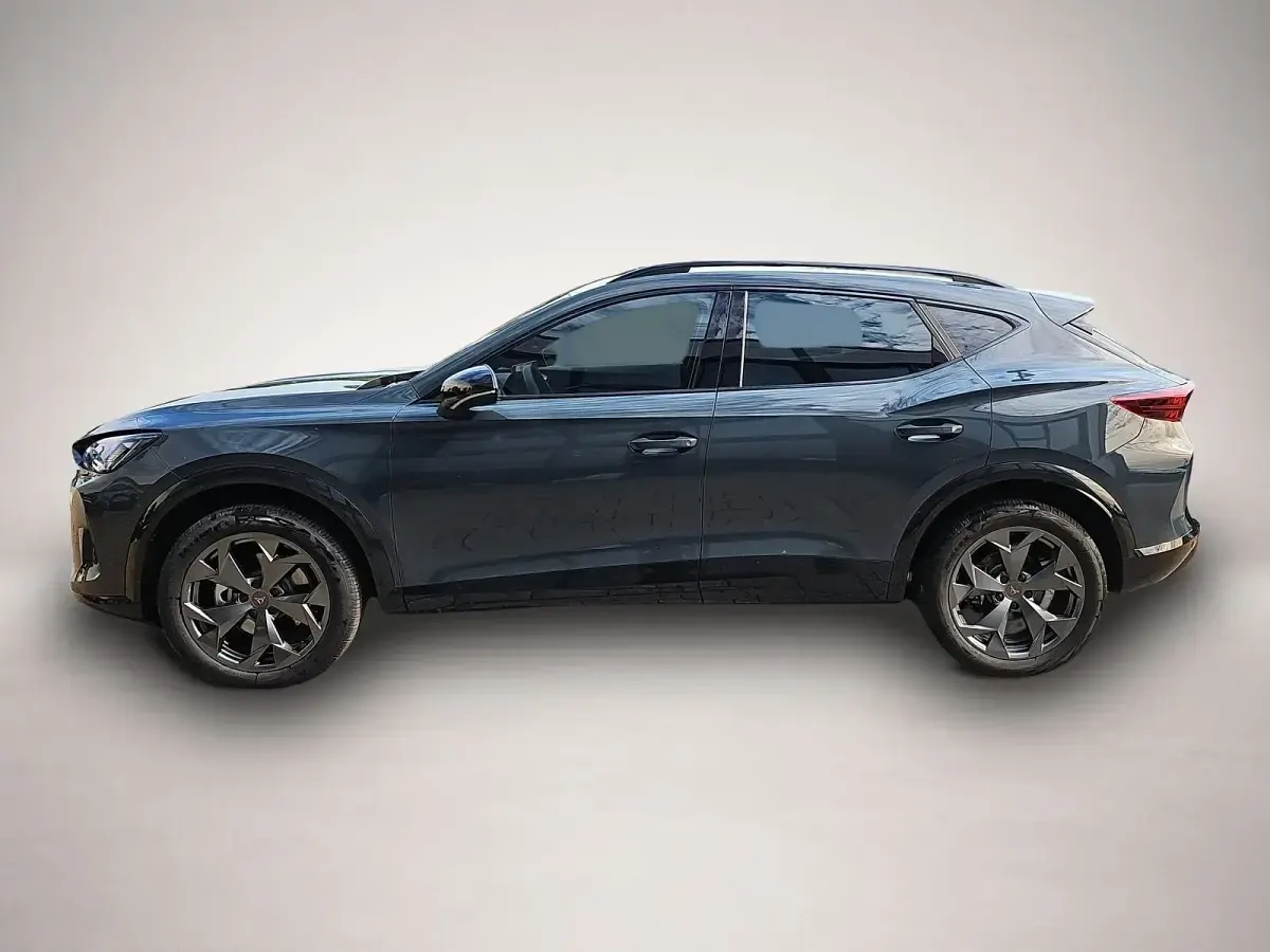Neu Cupra Formentor 150 PS (110 kW) 2026 Blau SUV