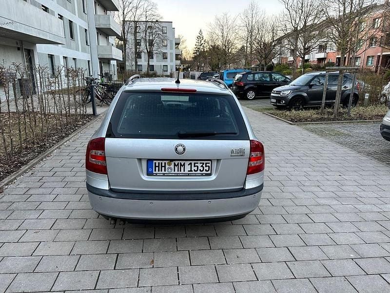 Gebraucht Skoda Octavia 105 PS (77 kW) 2007 Silber Kombi