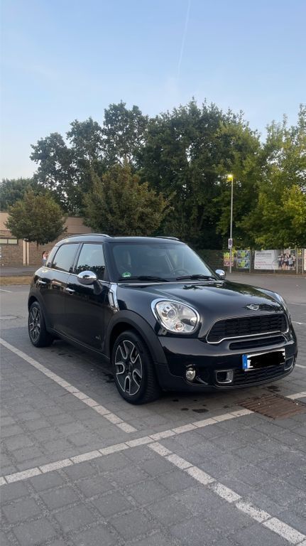 Schwarz Gebraucht 2011 Mini Cooper S Countryman SUV | 16.800 € - Bild 1/4