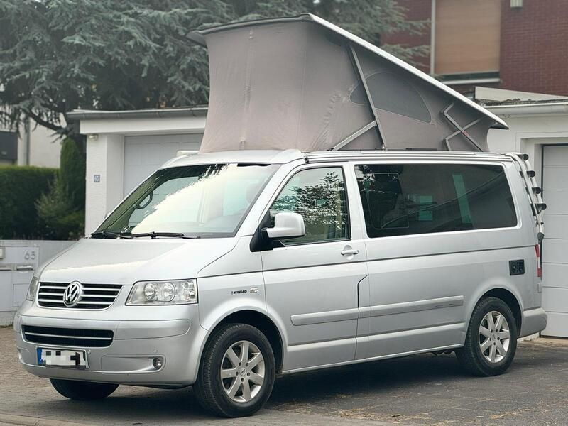 Silber Gebraucht 2006 VW T5 California Van | 24.500 € - Bild 1/4