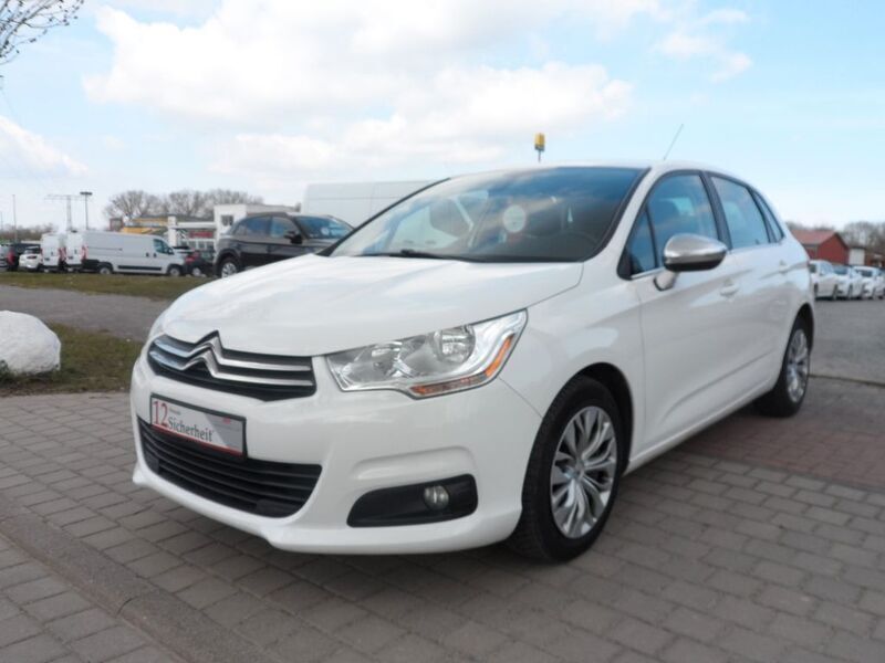 Weiß Gebraucht 2014 Citroën C4 SELECTION Limousine | 8.490 € (Etwas zu teuer) - Bild 1/4