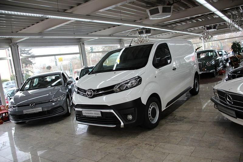 Gebraucht Toyota Proace 122 PS (89 kW) 2020 Weiß Van / Kleinbus