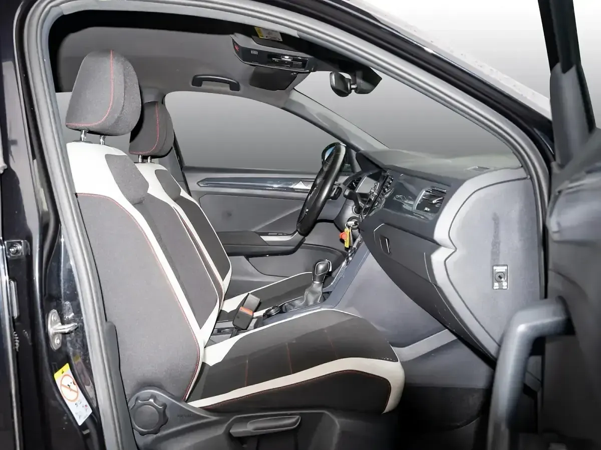 Gebraucht VW T-Roc Sportline 190 PS (139 kW) 2018 Schwarz SUV
