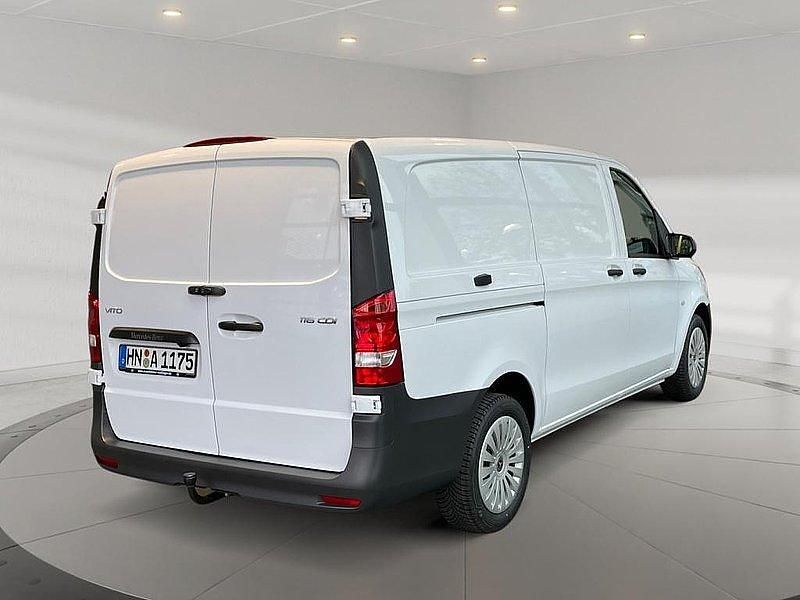 Second-hand Mercedes Vito 163 CP (119 kW) 2024 Alb Van