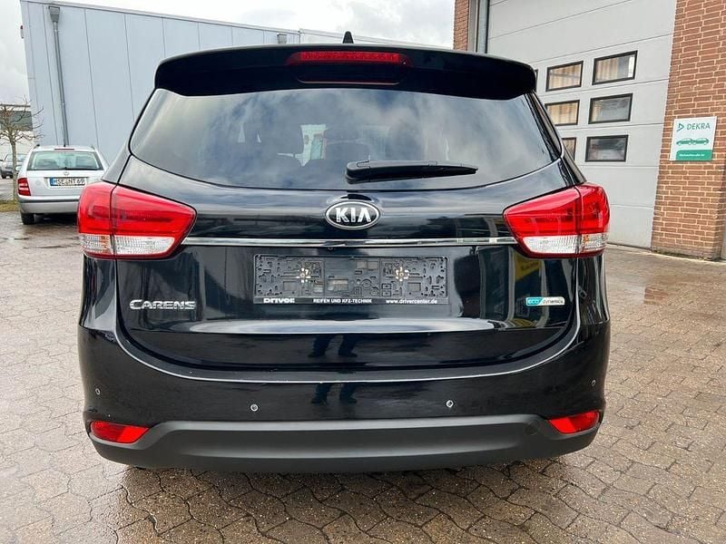 Gebraucht Kia Carens 141 PS (103 kW) 2015 Schwarz Van / Kleinbus