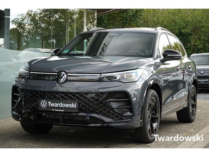 Gebraucht VW Tiguan R-line 272 PS (200 kW) 2025 Delfingrau metallic SUV